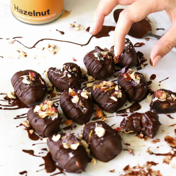 Date-Butter-Chocolate-and-Hazelnut Date Butter Chocolate & Hazelnut