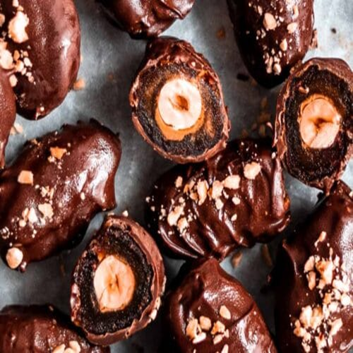 Dates Coated with Chocolate Pouch 400 gm